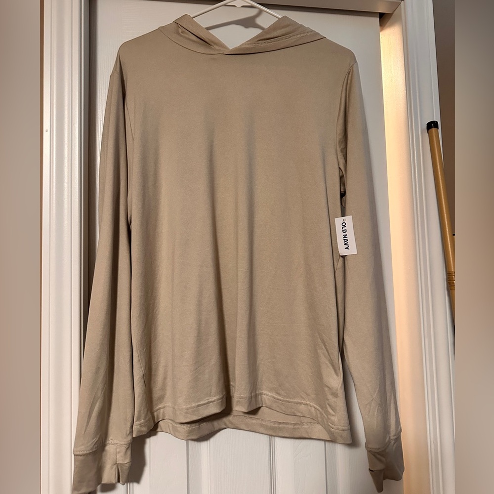 Brand new Old Navy Long Sleeve workout shirt